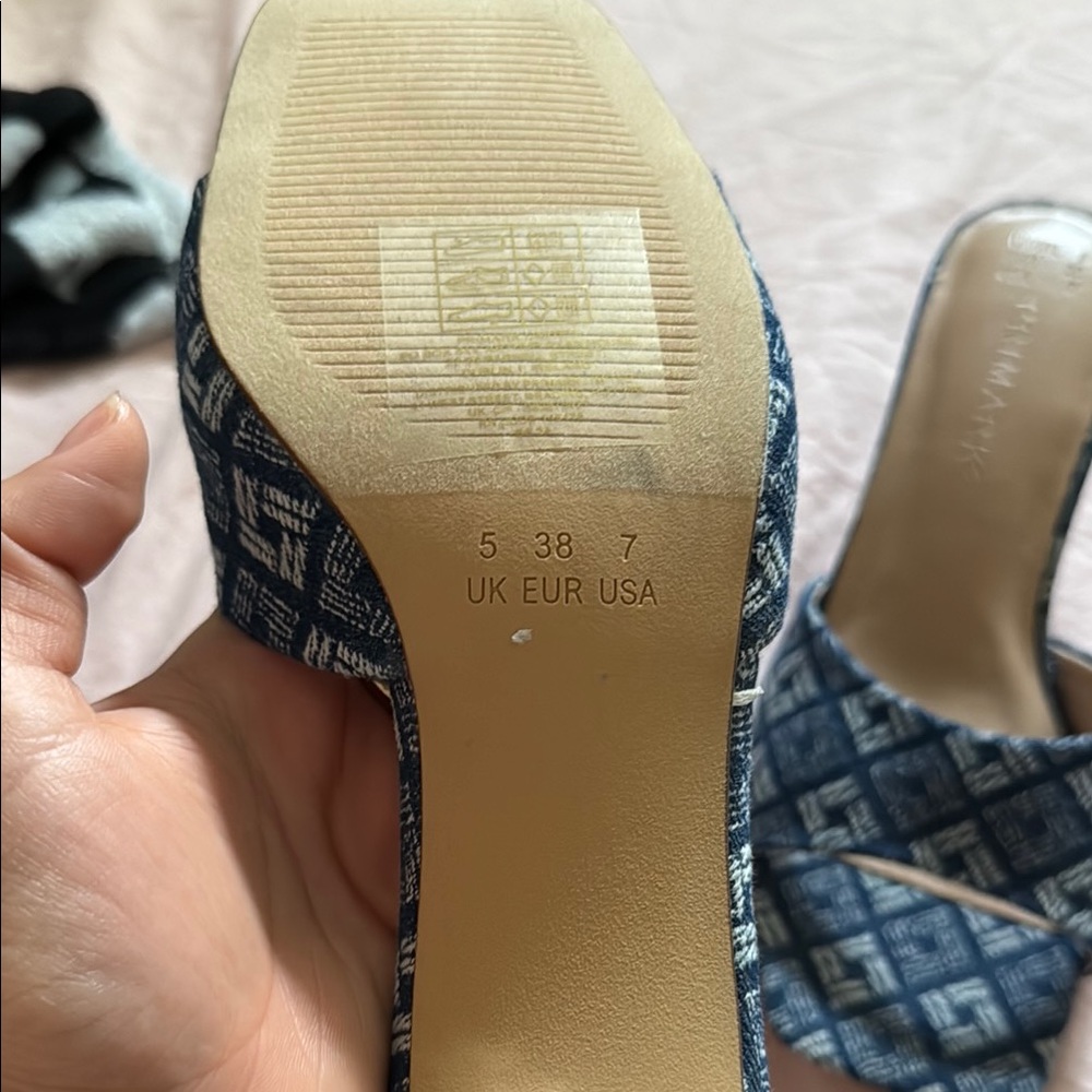 Primark Patterned Blue Slide Sandals - Picture 3 of 4